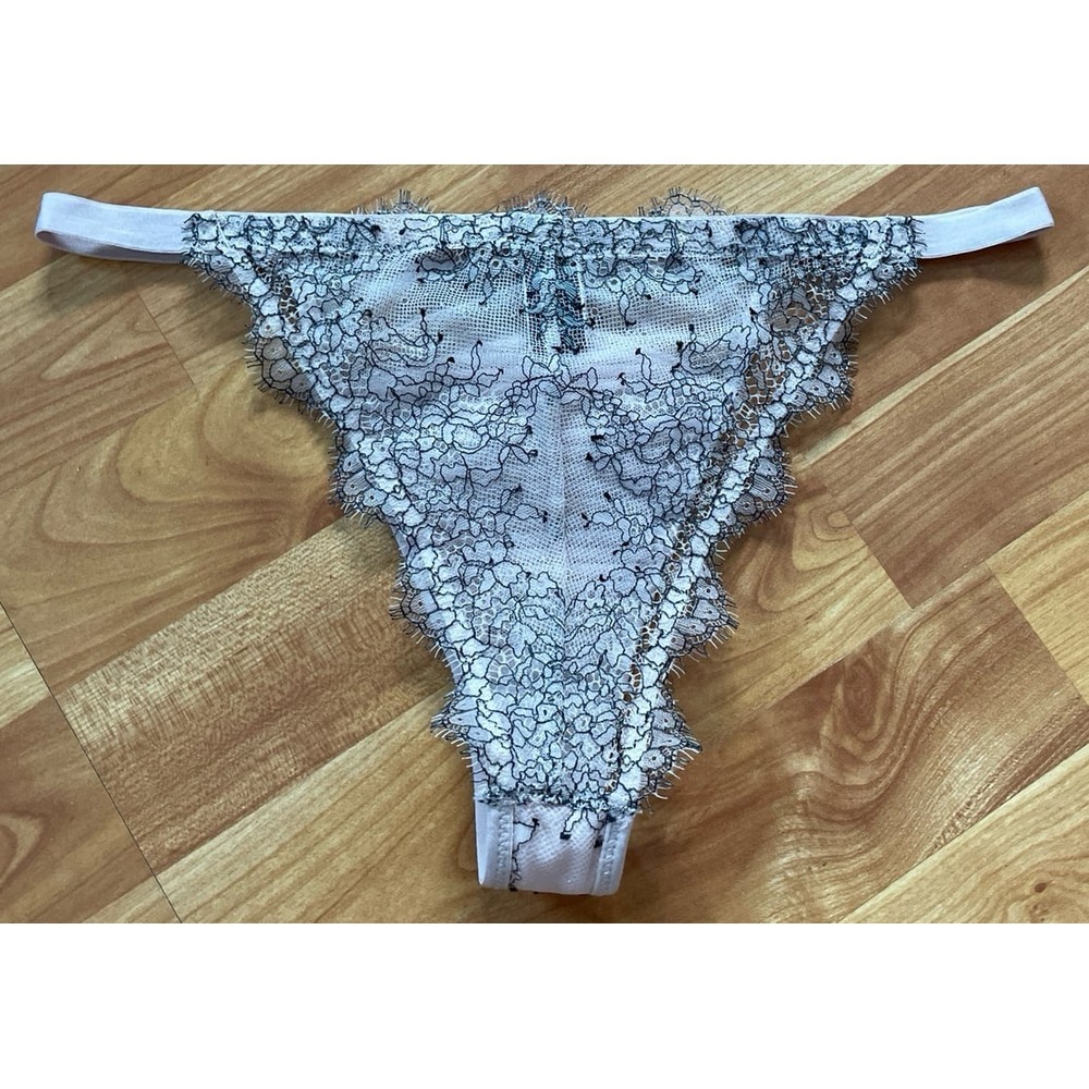 Vintge VICTORIA'S SECRET‎ ICE PINK EMBELLISHED LACE  PANTIES NWOT